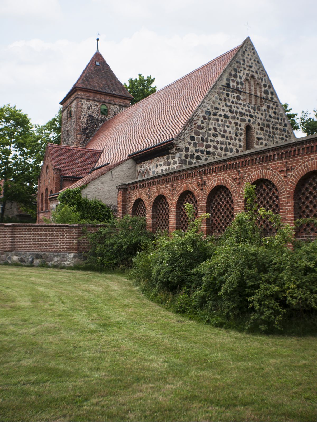 Radensleben-Dorfkirche-Campo